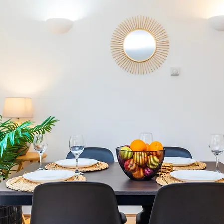 Cozy City Haven - Bright 2Br Apartment, Central Stay Next To Major Station London Exterior photo